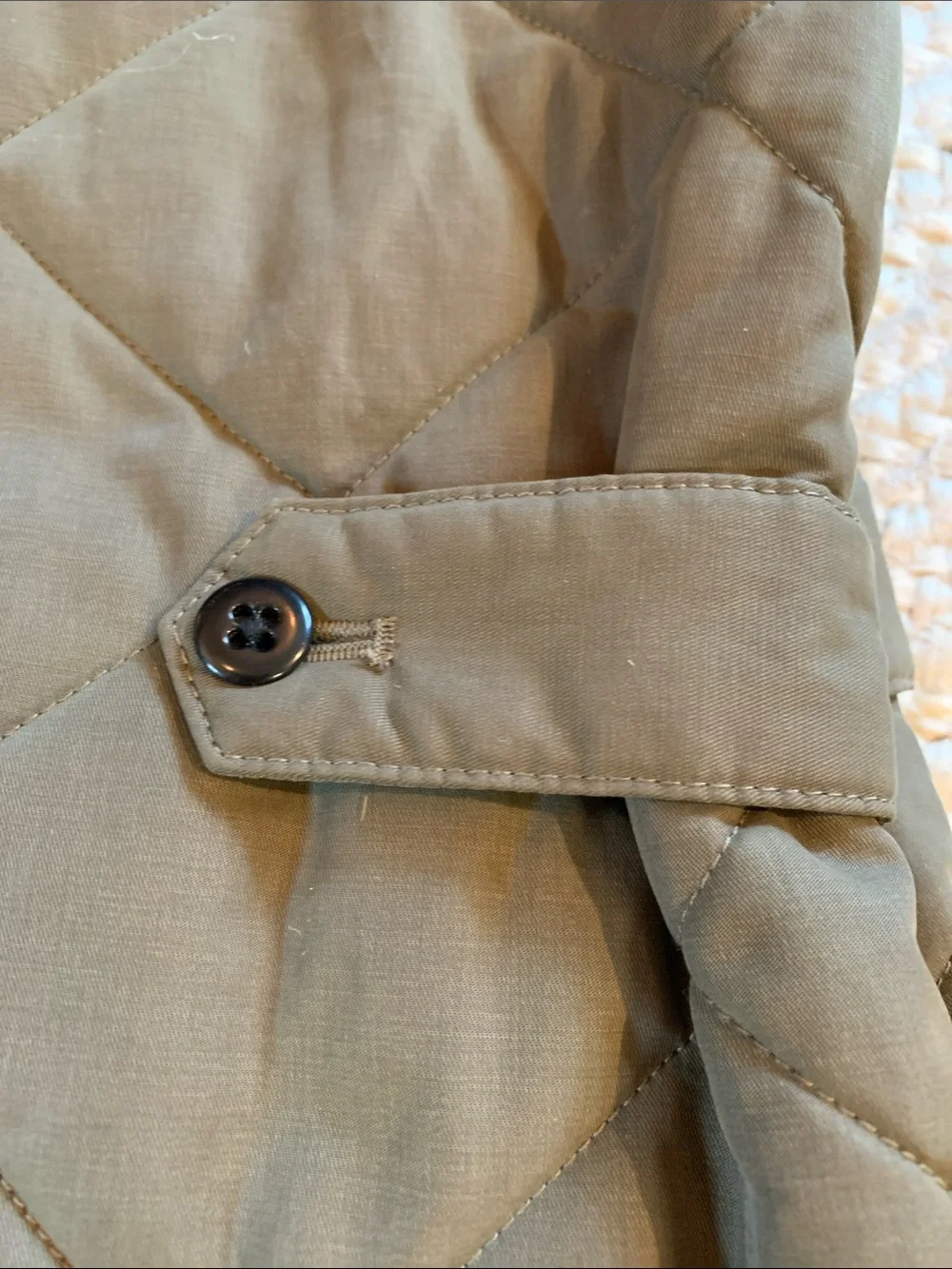 J. Crew Quilted Men's Olive Green Vest Jacket - Lightweight Layering